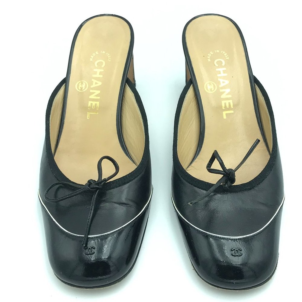 CHANEL Mules Slide in Pumps